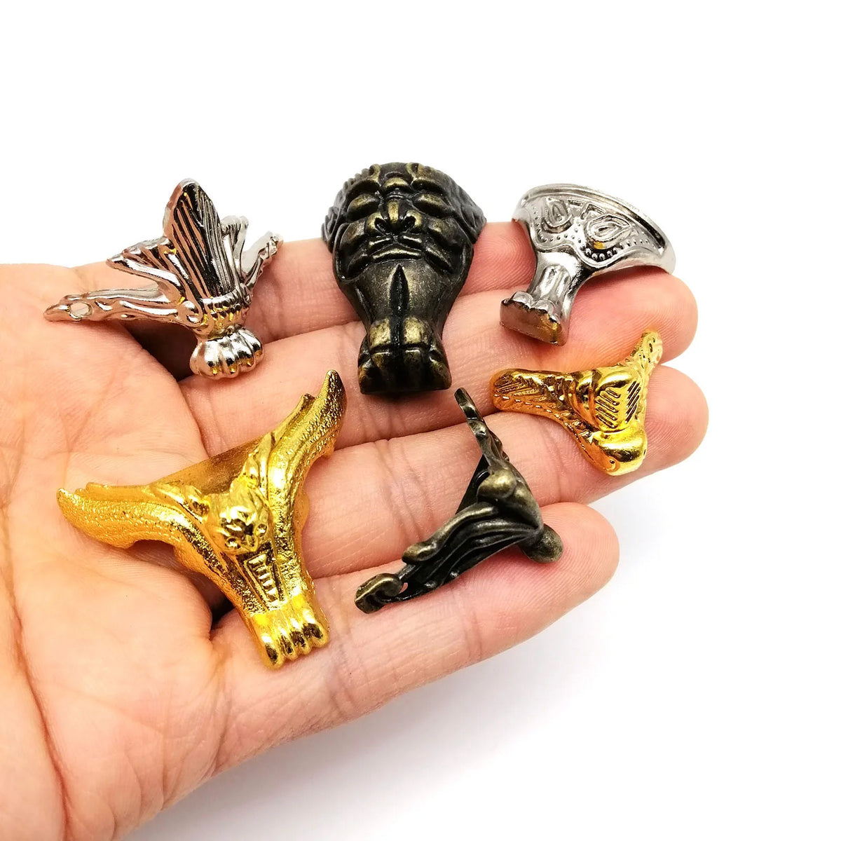 pieds meuble vis or argent bronze classiques vintage ornements métalliques