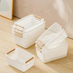 panier rangement maille fine plastique respectueux l'environnement blanc moderne poignées bois taille