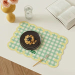 tapis table bleu clair rose jaune carreaux géométrique vintage rustique adhésif moderne rectangle