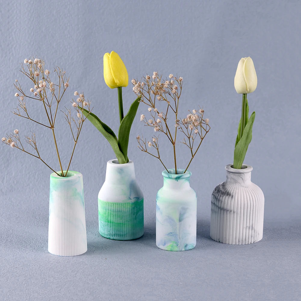 moulages silicone vases blanc bleu marine fleurs artificielles moderne minimalisteDecoration intérieure