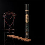bâtonnets d'encens bois agarwood parfum aromatique traditionnel motif montagnes rouge bleu vert