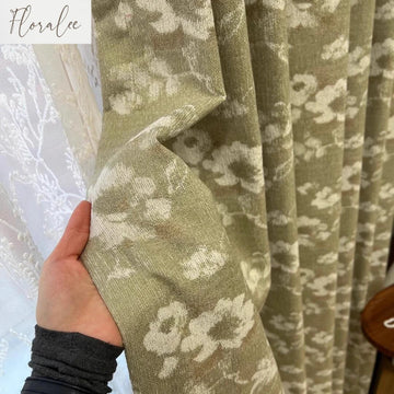 rideau occultant beige clair motif fleurs blanches classique salon chambre