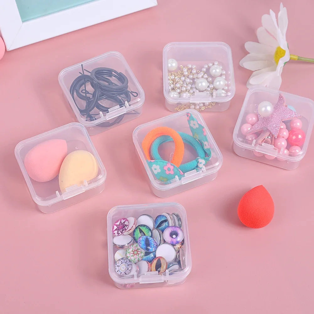 boîtes rangement transparentes plastique bijoux éponges rubans petits objets organisation pratique compact