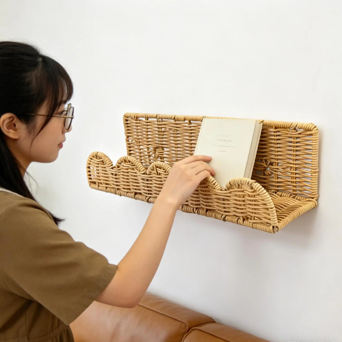 panier mural tressé beige rustique adhésif fixe organisation murale décoration boho chambre enfant
