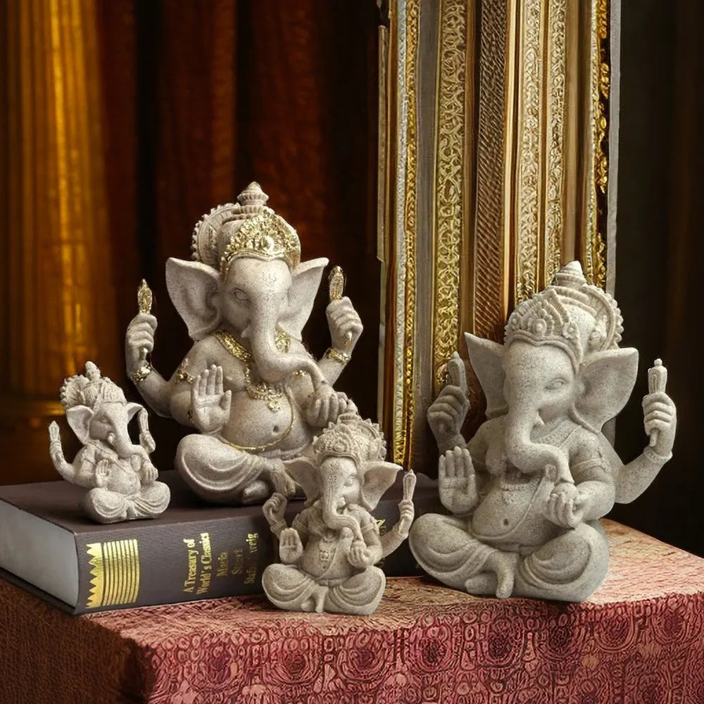 statues religieuses détaillées dorures blanc classique opalescent ornements hindouisme feng shui décoration maison