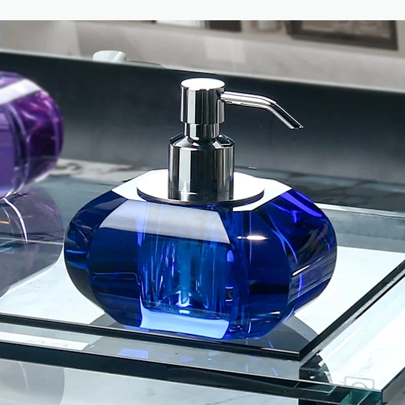 distributeur savon liquide transparent violet vert jaune bleu effet irisé moderne minimaliste pompe