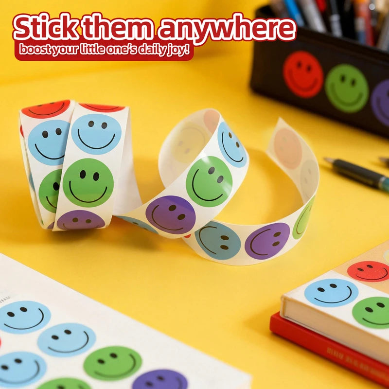 stickers adhésifs smiley faces couleurs vives simple enfantin rouge bleu vert violet jaune 25cm