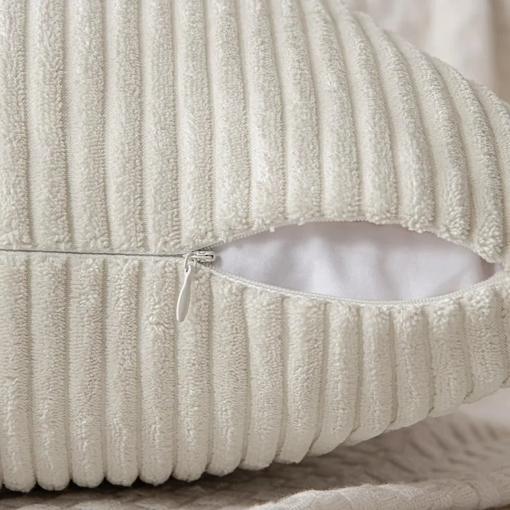 housse coussin polyester rayé moderne beige zip blanc salon decoration