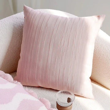 housse coussin forme lapin rose velours rayures blanches animal compagnie doux confortable décoration maison