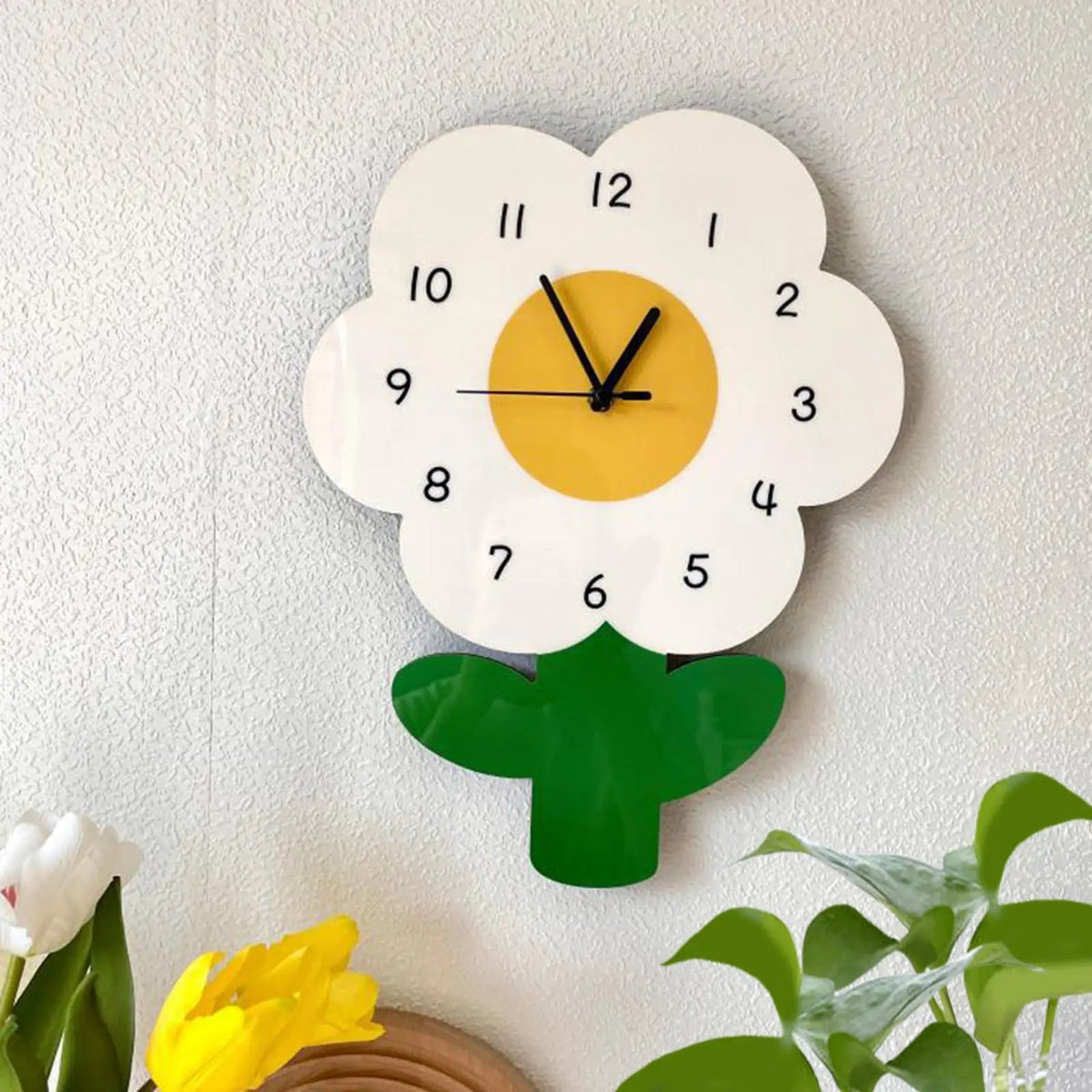 horloge murale fleur nature morte blanc jaune verte deco enfantine minimaliste chambre salon