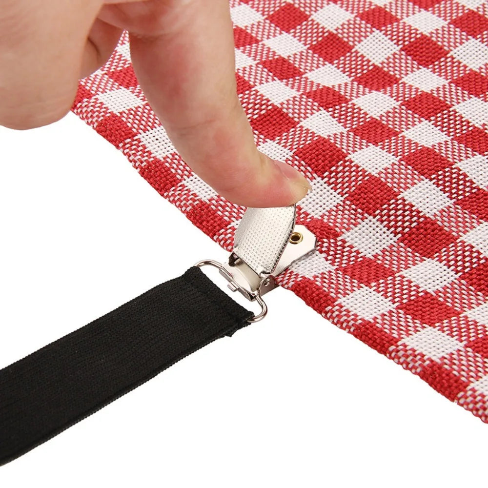 attaches élastiques clips métalliques noir blanc redutilitaires draps matelas fixations schémas explicatifs motifs carreaux