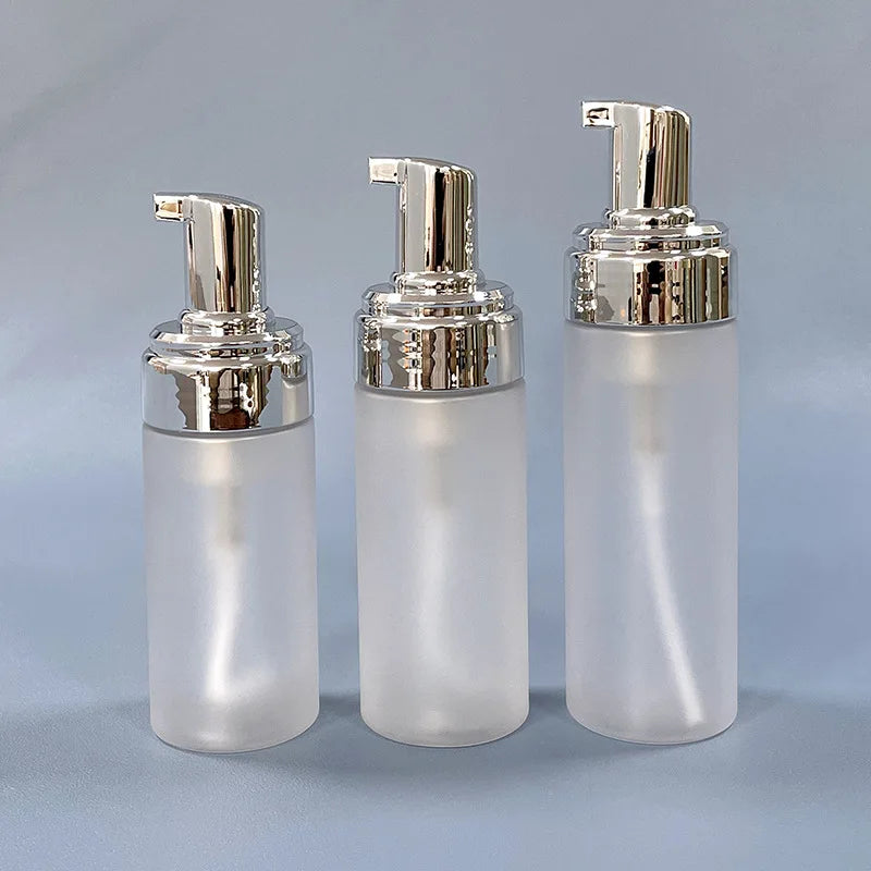 flacon cosmétique blanc mat pompe distributeur savon mousse rechargeable salle bain