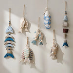 poisson décoratif bois rustique marin cordelette blanc bleu beige brun rayures horizontales coquille
