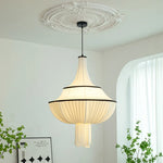 lampe suspendue moderne élégante blanc noir rayures franges chaîne noire flux lumineux 2000 82000