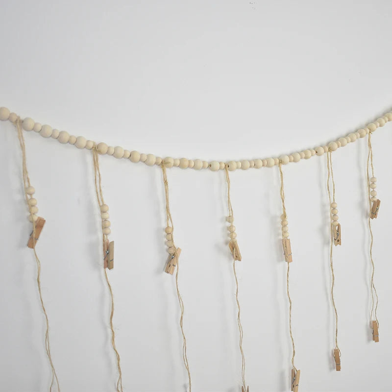 cadre mural boho chic bois ficelle naturelle beige blanc photos suspension pinces linge