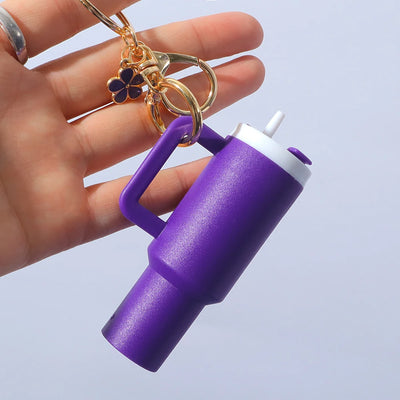 Porte-clés tasse Stanley 3D rouge avec boîte rangement baume lèvres