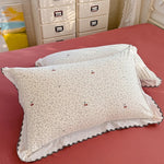 housse coussin léopard dentelle maison lit hospitalière polyester respectueux environnement classique romantique