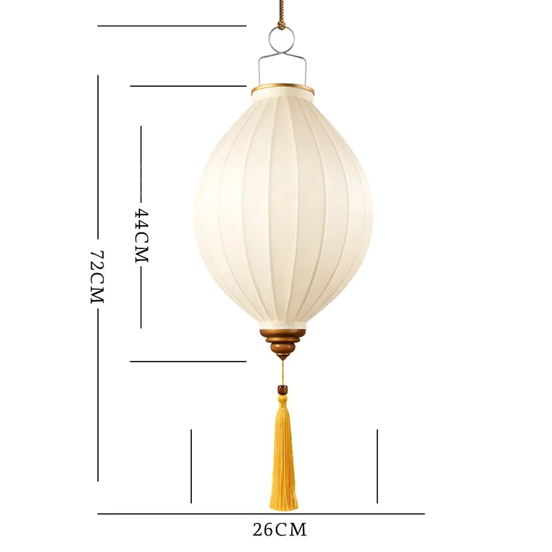lanternes traditionnelles imprimées fleurs dorées opaques couleurs vives tissu anniversaire noël fêtes