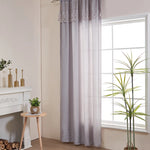 rideau gris clair rayures horizontales motifs floraux bordure opacité deux panneaux classique polyester