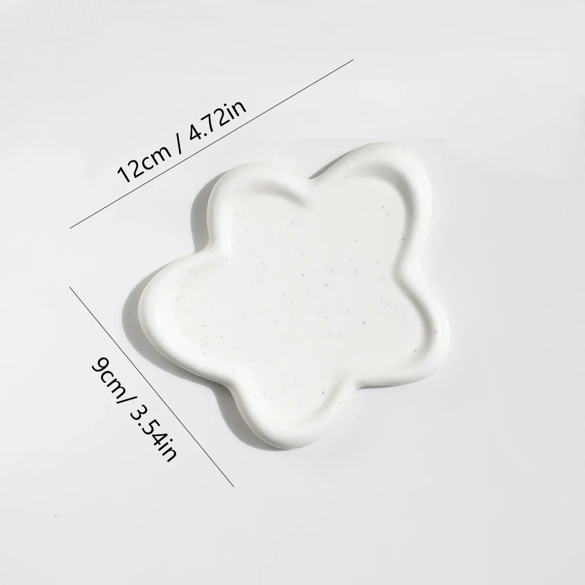 support bijoux argenté moderne plateau lisse brillant rangement clés ornement