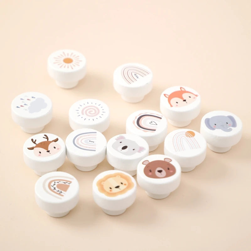 boutons tiroir animaux motifs modernes cartoon vis fixés blanc beige marron gris rose bleu