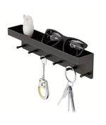 étagère murale moderne crochets noir blanche matrangements cuisine objets variés