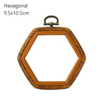 Cadre broderie bois marron texture naturelle classique boucle métallique hexagonal octogonal rectangle square