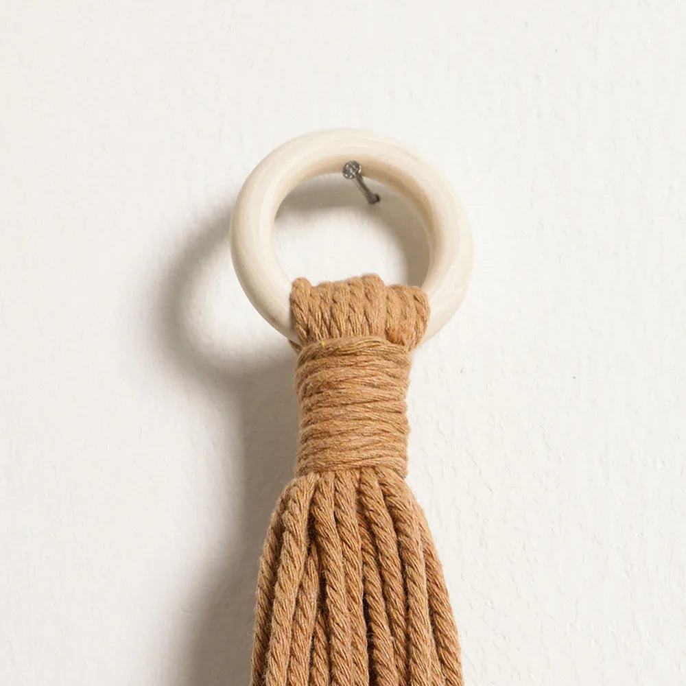 décoration boho macramé suspendu anneaux bois cordes naturel nœuds simples géométriques