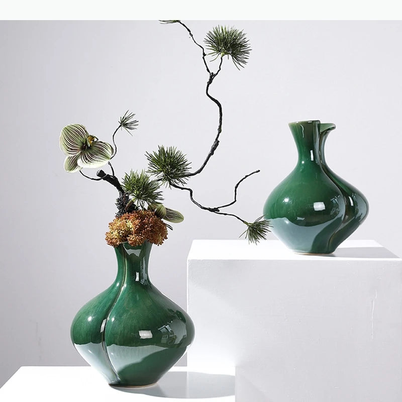 vase vert moderne minimaliste brillant lisse opaque fleurs artificielles décoration table chambre