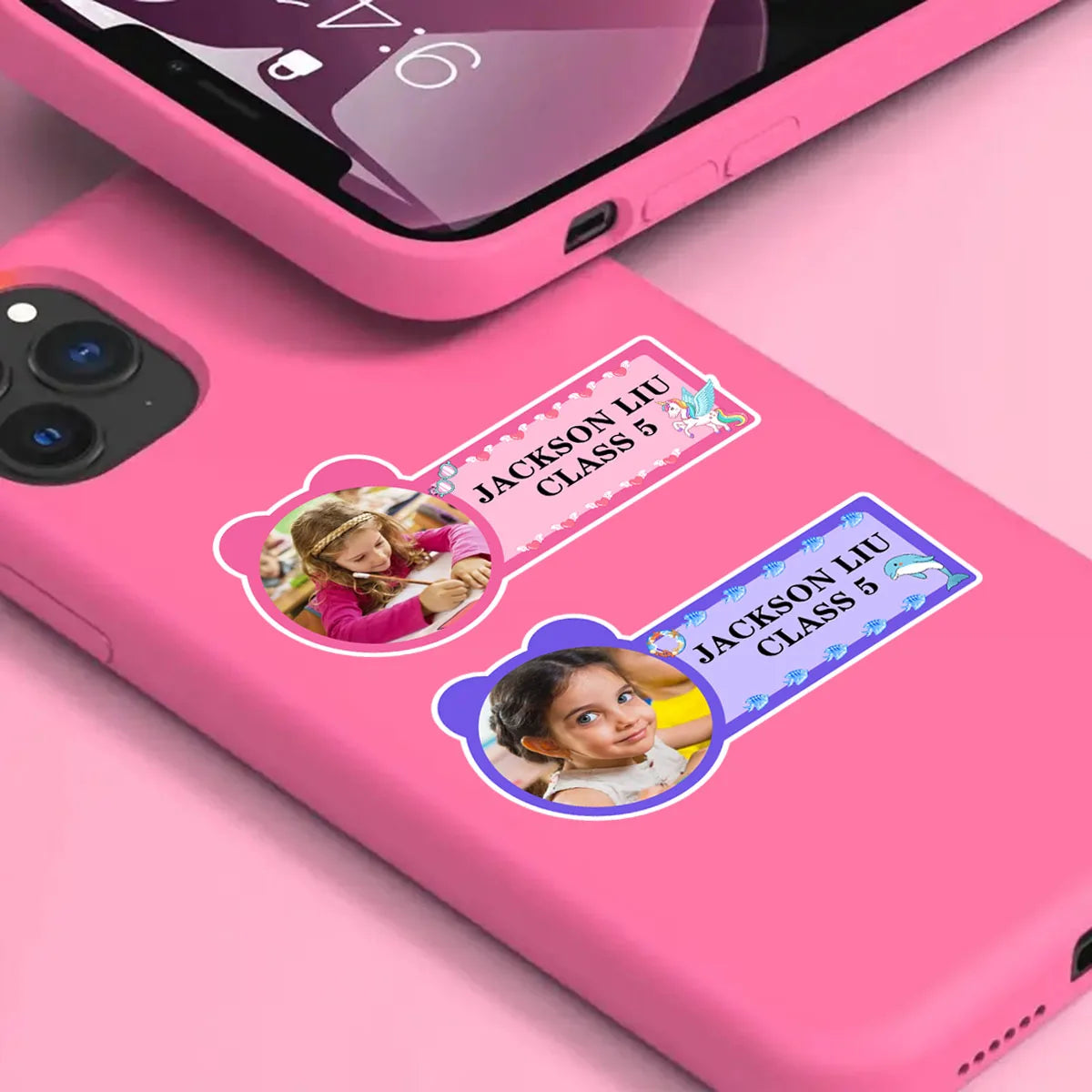 étiquettes personnalisables adhésives enfants couleurs bleu rose vert violet motifs floraux modernes textes personnalisables