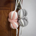 gant bain exfoliant moderne cordelette rayures horizontales beige rose gris clair