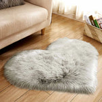 tapis forme cœur peluche fourrure synthétique rose violet gris blanc moderne doux