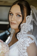 voile mariée polyester blanc dentelle élégant off white bordure scintillante peigne monocouche