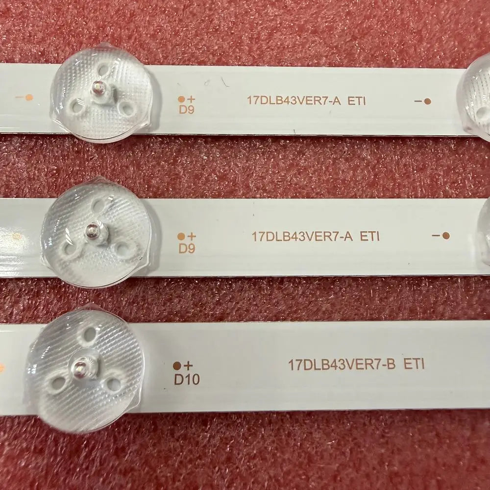 bandes rétroéclairage led blanc texture mat connecteurs modernes téléviseur chambre