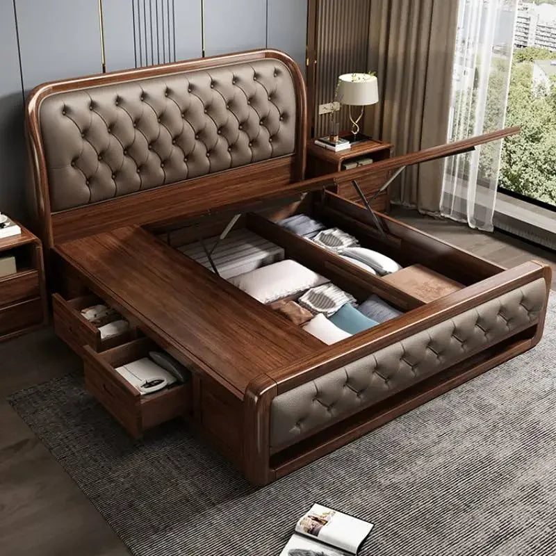lit double moderne marron clair cuir capitonné bois massif élégant oreillers coussins draps tapis