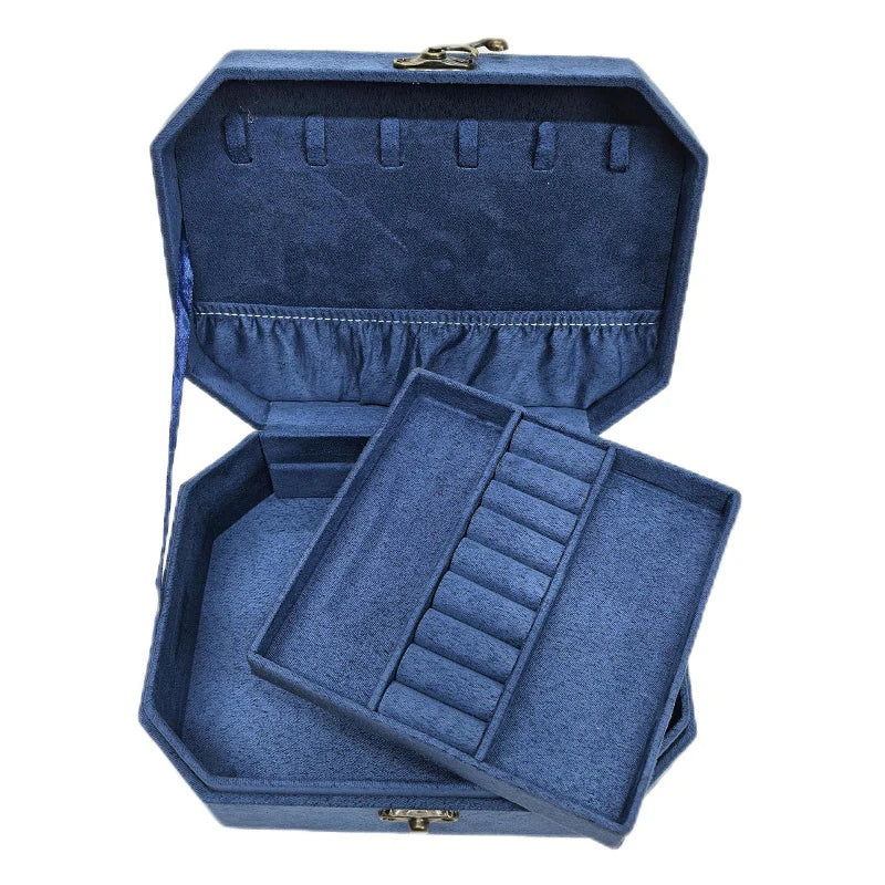 boîte bijoux velours classique compartiments multiples couleurs variées opaques boucles métalliques