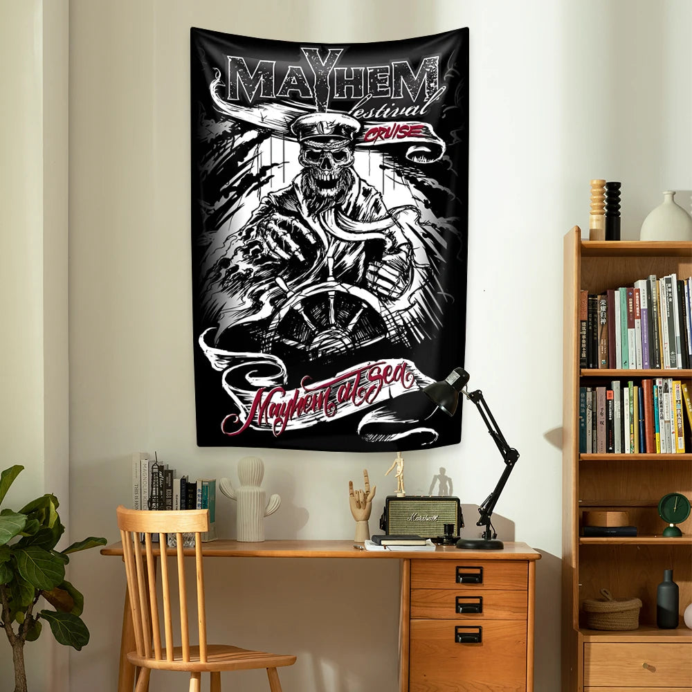 tapisserie gothique rock graphique croix silhouettes personnages châteaux squelettes noir blanc chambre decoration