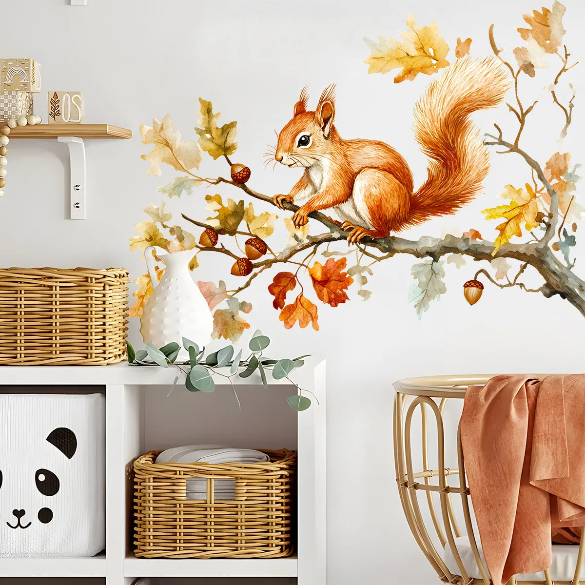 sticker mural illustration écureuil branche feuilles glands orange blanc vert marron réaliste autoadhésif chambre