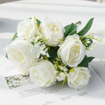 bouquet artificiel soie pivoine rose violet blanc décoration intérieure classique rustique vase transparent