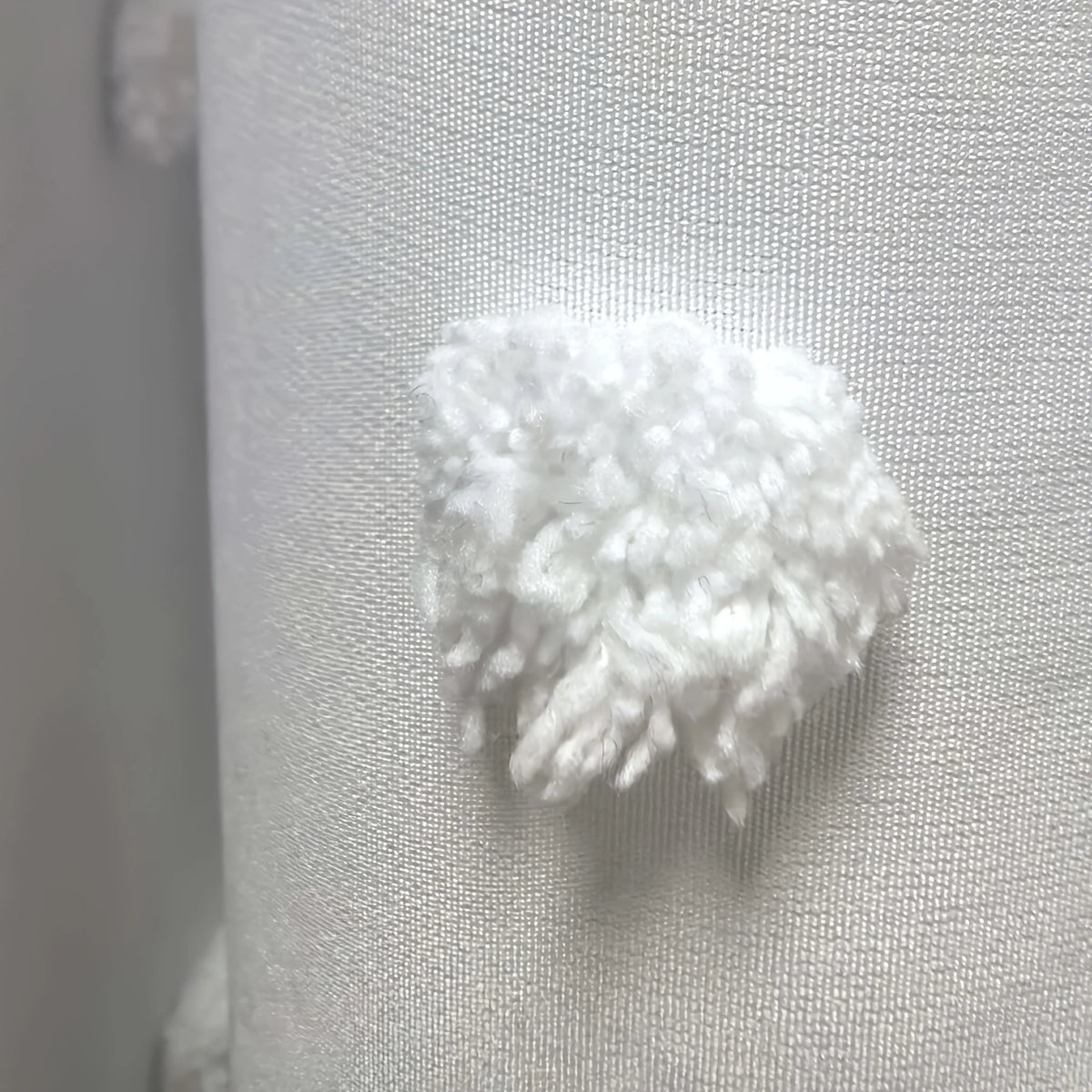 rideau douche blanc pompons polyester texture jacquard moderne respectueux environnement