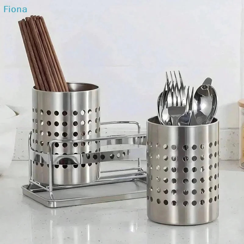 boîte rangement ustensiles perforée moderne acier inoxydable argenté cuillères fourchettes couteaux