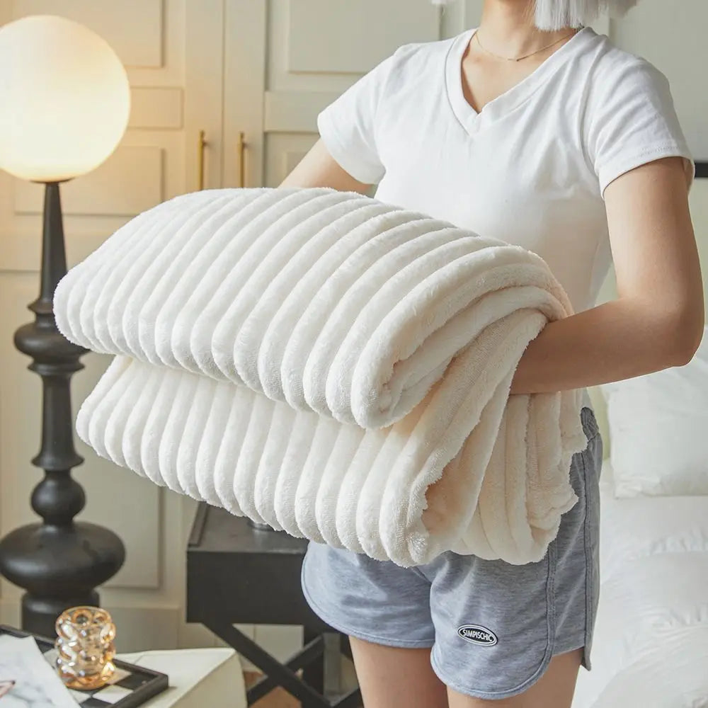 couverture polaire rayures horizontales beige moderne fixations rubans hiver maison qualité catégorie respirante