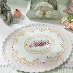 serviettes table rectangulaires fleurs roses classiques blanc rose pâle beige bleu clair bordure dentelée