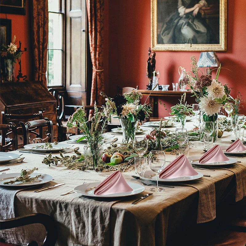 serviettes table rose pâle satinées modernes fêtes mariages extérieur
