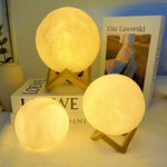 lampe table diy peinture texture lunaire blanc moderne veilleuse enfant décoration maison support bois