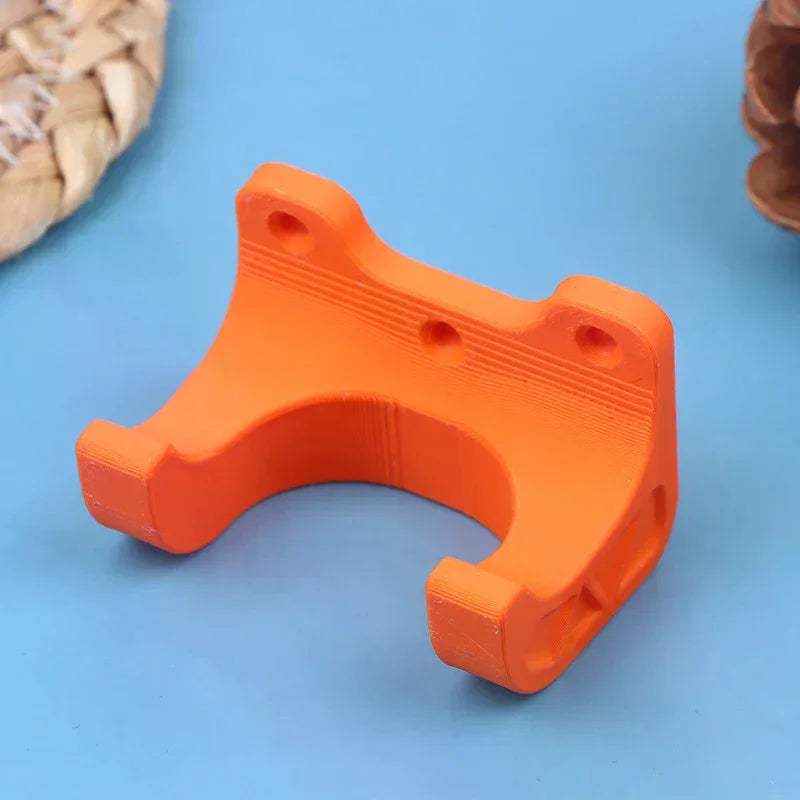 support mural orange tuyaux bouteilles texturé 3d fixations vis cruciformes garage jardin