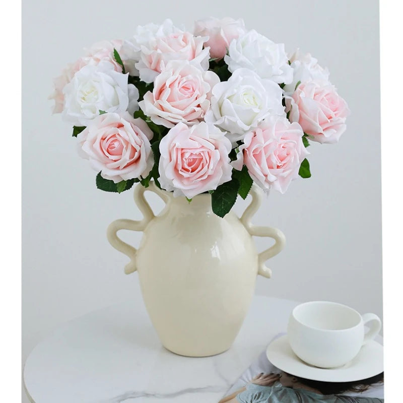 décoration intérieure bouquet roses artificielles modernes élégantes mariage anniversaire fêtes