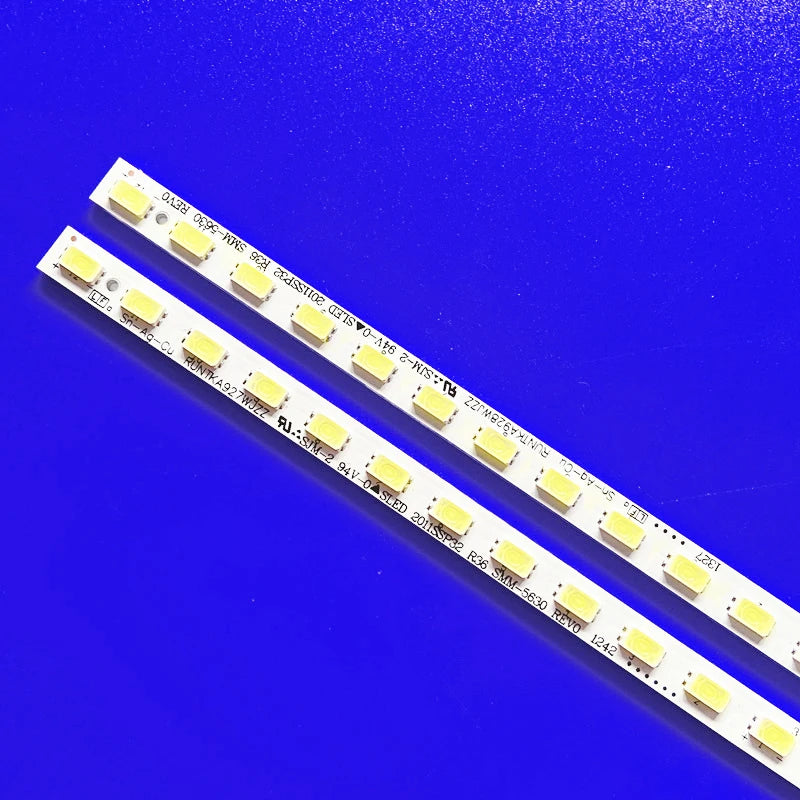 ruban led blanc carrés dorés moderne boîte protection honsuens lcd 32nx115a
