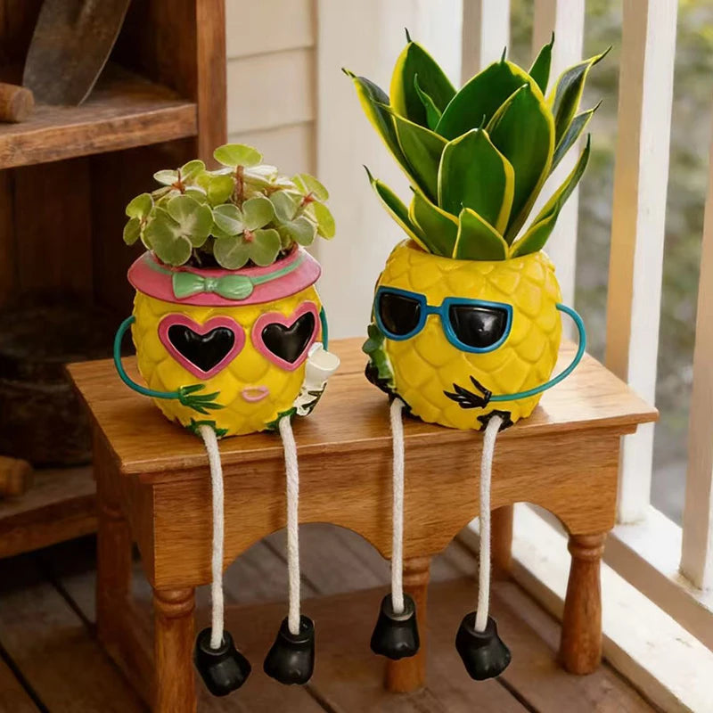 pots fleurs ananas forme ludique décoration maison plantes vertes motifs feuilles cœurs textures tropicalessuspendus