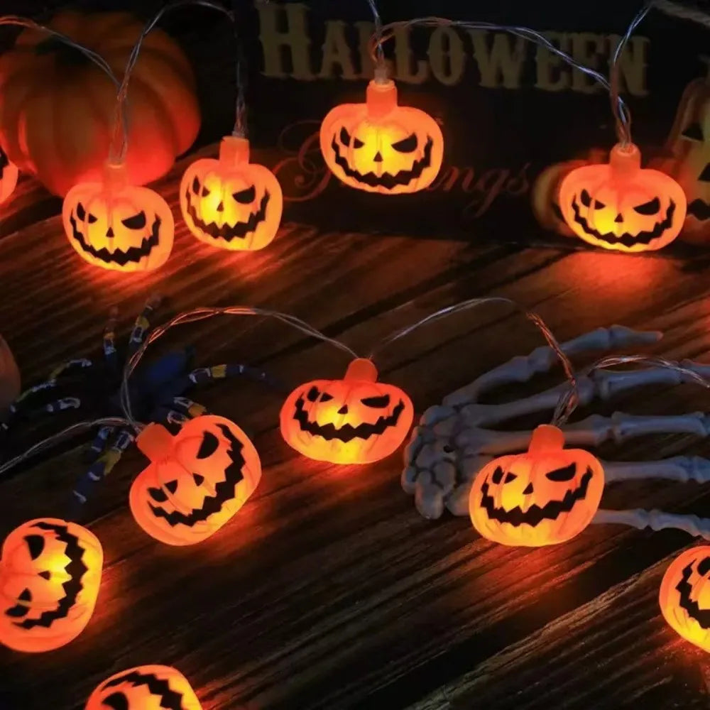guirlande lumineuse halloween orange blanc noir citrouilles fantômes yeux chats squelettes 3v led piles